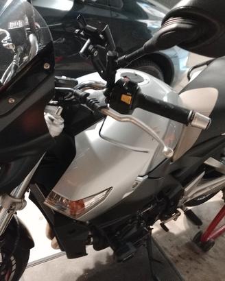  Suzuki gsr 600