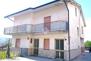 VILLA SINGOLA A SANTA LUCIA DI SERINO