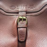 Borsa a tracolla in pelle “Zippo”