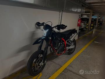 MOTO SWM SM 125 R 2025