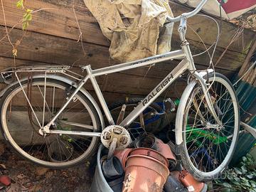Bici per pezzi di ricambio