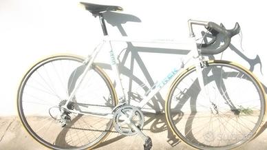 Bici da corsa TREK 1400