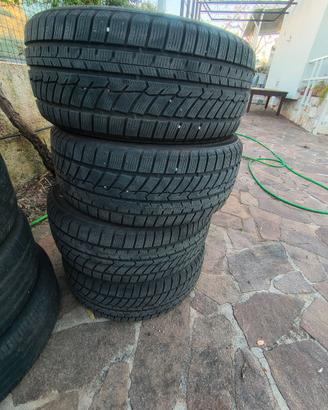 Gomme invernali Austone 235 55 18