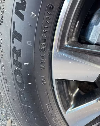 4 Pneumatici Dunlop pari a nuovo