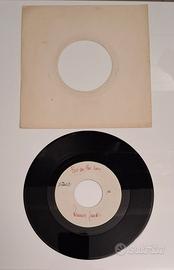 45 giri di Ronnie Jones, Fox on the run 