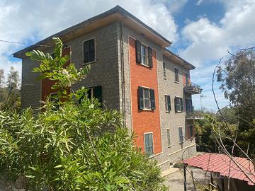 Montevecchio- Ampio Appartamento panoramico