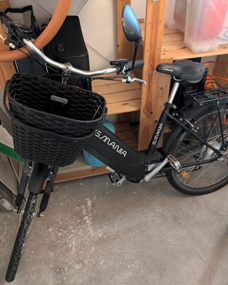 Bici elettrica in riparazione 