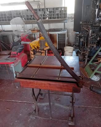 Taglierina da rilegatore del xix sec