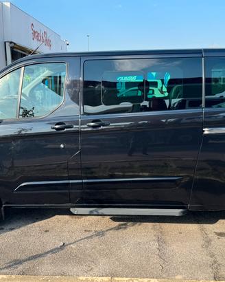 Ford Tourneo Custom 9 posti