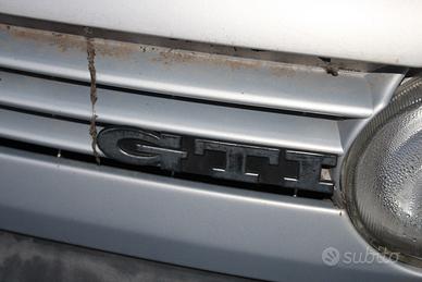 VOLKSWAGEN GOLF GTI 2.0 -BENZINA