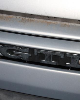 VOLKSWAGEN GOLF GTI 2.0 -BENZINA