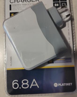 Caricabatterie multi-USB intelligente Platinet.