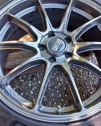 Set 19" OZ Hyper GT HLT Star Graphite gommati