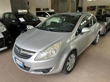 Opel Corsa NEOPATENTATI UNICOPROPRIETARIO