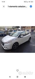 Peugeot 208 1.4 HDi 68 CV 5 porte Allure