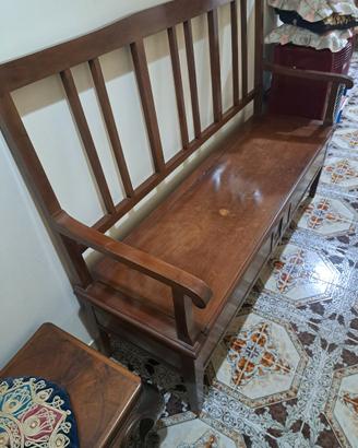 Cassapanca in legno