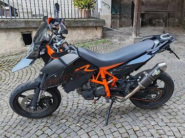 KTM 690 Supermoto SM R