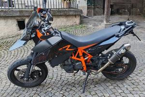 KTM 690 Supermoto SM R