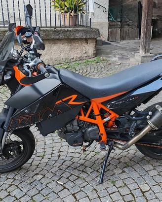 KTM 690 Supermoto SM R