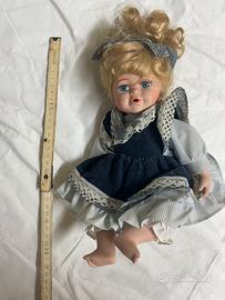 Bambola di porcellana