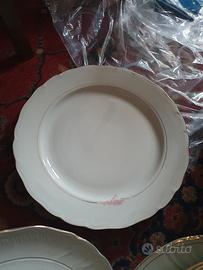 servizio Royal Tognana porcellana bianca filo oro