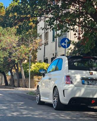 Fiat 500 Abarth Cabrio (2014) – 170 CV