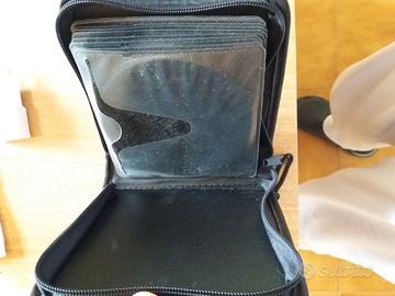 porta 28 cd nero e blu con manico €2