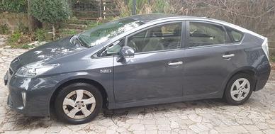 Toyota Prius PlugIn Executive full optional