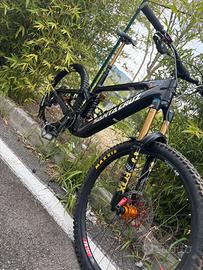 Santa cruz  BULLIT  montaggio top 2026 nuova