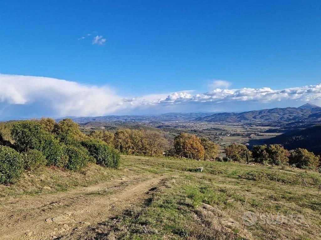 Rustico / Casale di 150 m² con più di 5 locali e b - Vista 3