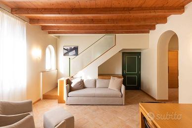 Appartamento di 180 m² con 4 locali a Milano