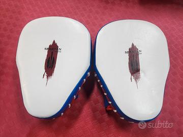 Focus in pelle vera da pugilato e thai boxe