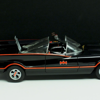 1:18 Hot Wheels ELITE "BATMAN 1966 Serie TV