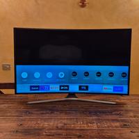Smart tv SAMSUNG 4k da 49 pollici.