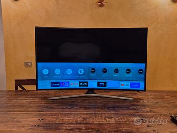 Smart tv SAMSUNG 4k da 49 pollici.