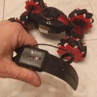 Auto comandata con braccialetto