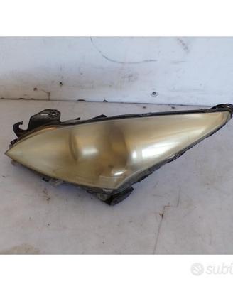 Faro anteriore Sinistro Peugeot 3008 2013 cod 6208