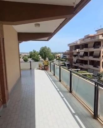 Torvaianica - ampio bilocale con terrazza di 50 mq