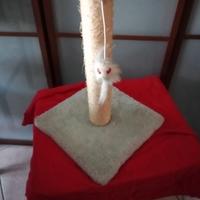 Tiragraffi per gatti a torre 26 x 26 x 35