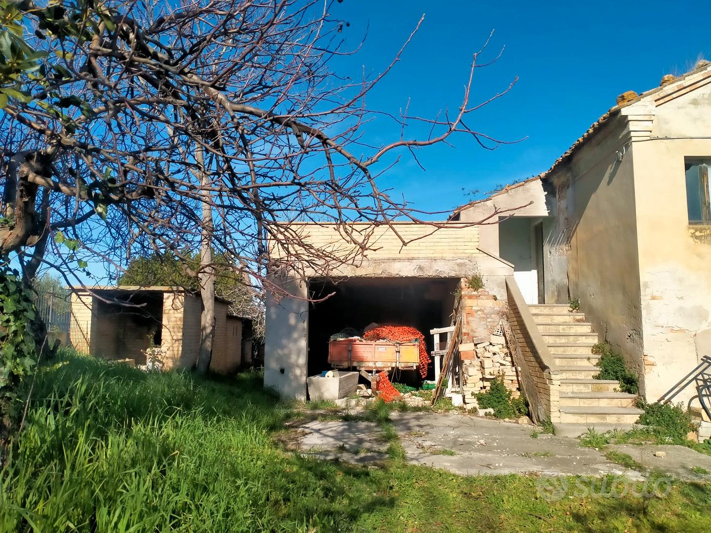 Casolare e terreno con Potenziale edificatorio - Vista 2