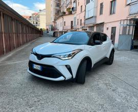 Toyota chr 2.0h hsd 2wd e-cvt trend