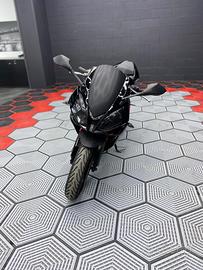 Moto derbi GPR 125 4T