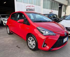 Toyota Yaris 1.5 HYBRID a autom fullll