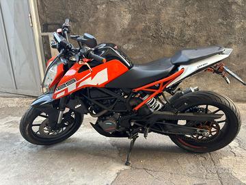 KTM DUKE 125 2018