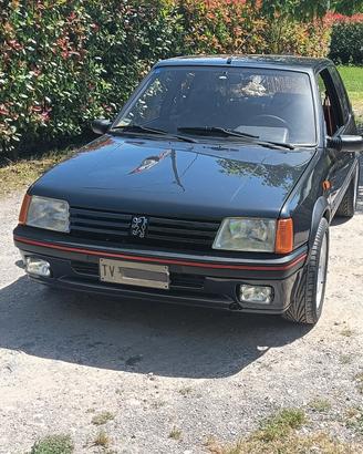 Peugeot 205