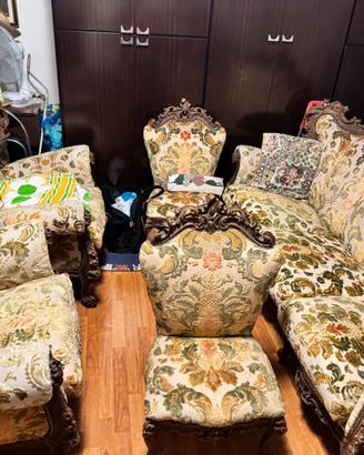 Divano vintage tenuto benissimo