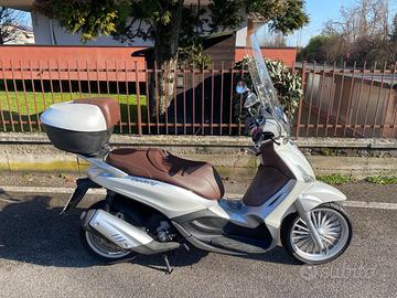 Piaggio Beverly 300 - 2011