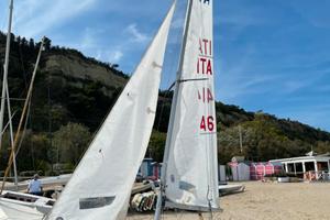 Barca a vela 470