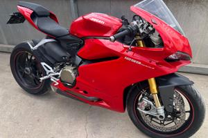 Ricambi Ducati 1299S   LEGGERE  BENE L'ANNUNCIO