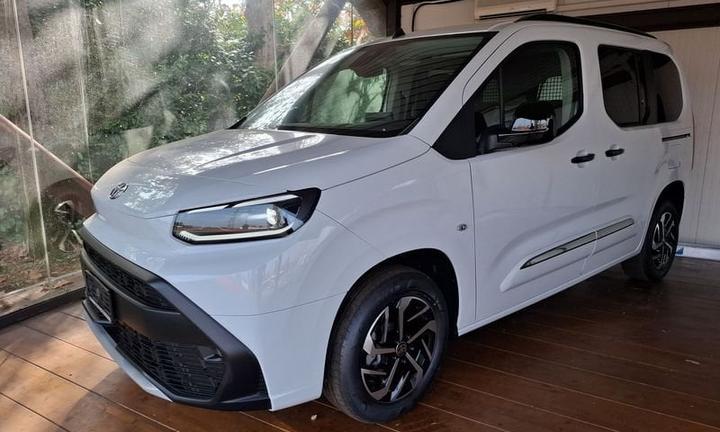 Toyota Proace City Verso 1.5D 100 CV Executive